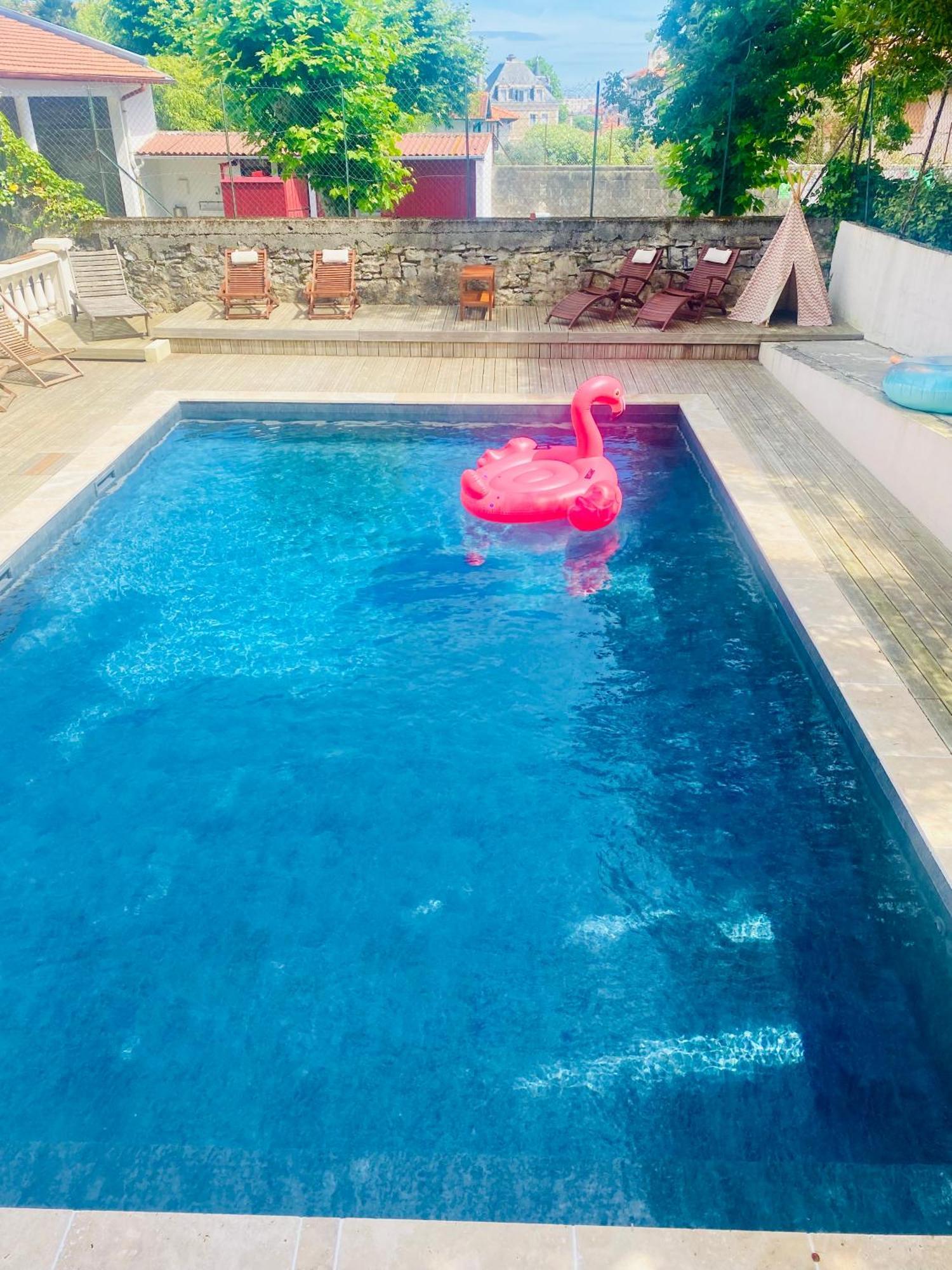 Charming 1 Bedroom Flat, Biarritz Center With Pool And Car Park Exterior photo